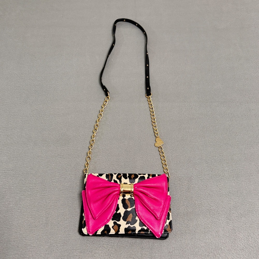 Betsey Johnson Crossbody Wallet Small Pink Leopard Bow Animal Print Purse Chain